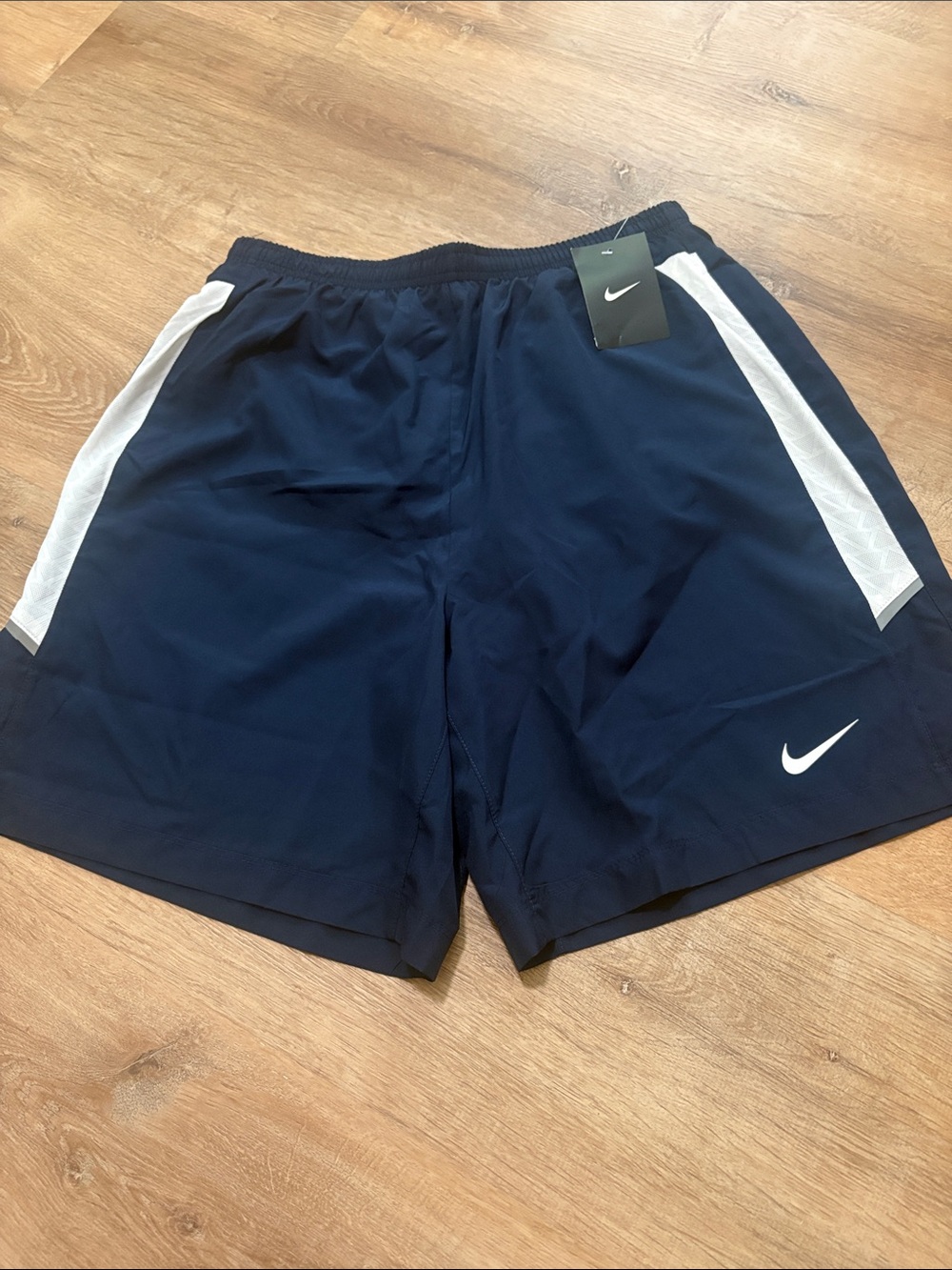 New Mena Nike Navy Athletic Shorts with White Side Panels Large